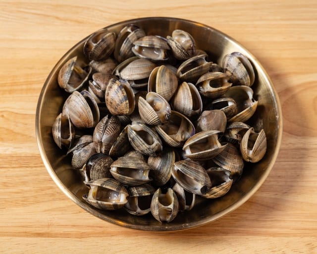 Clams lb.